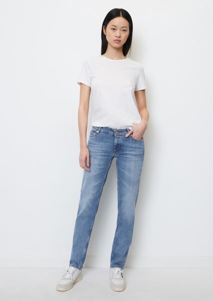 Dżinsy Model Alby Straight Wykonane Z Bawełny Organicznej Solidność Sustainable Clean Blue Wash Jeansy Kobiety
